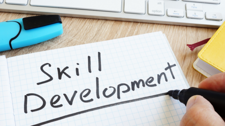 Piano di sviluppo delle abilità con il volontariato di competenza.