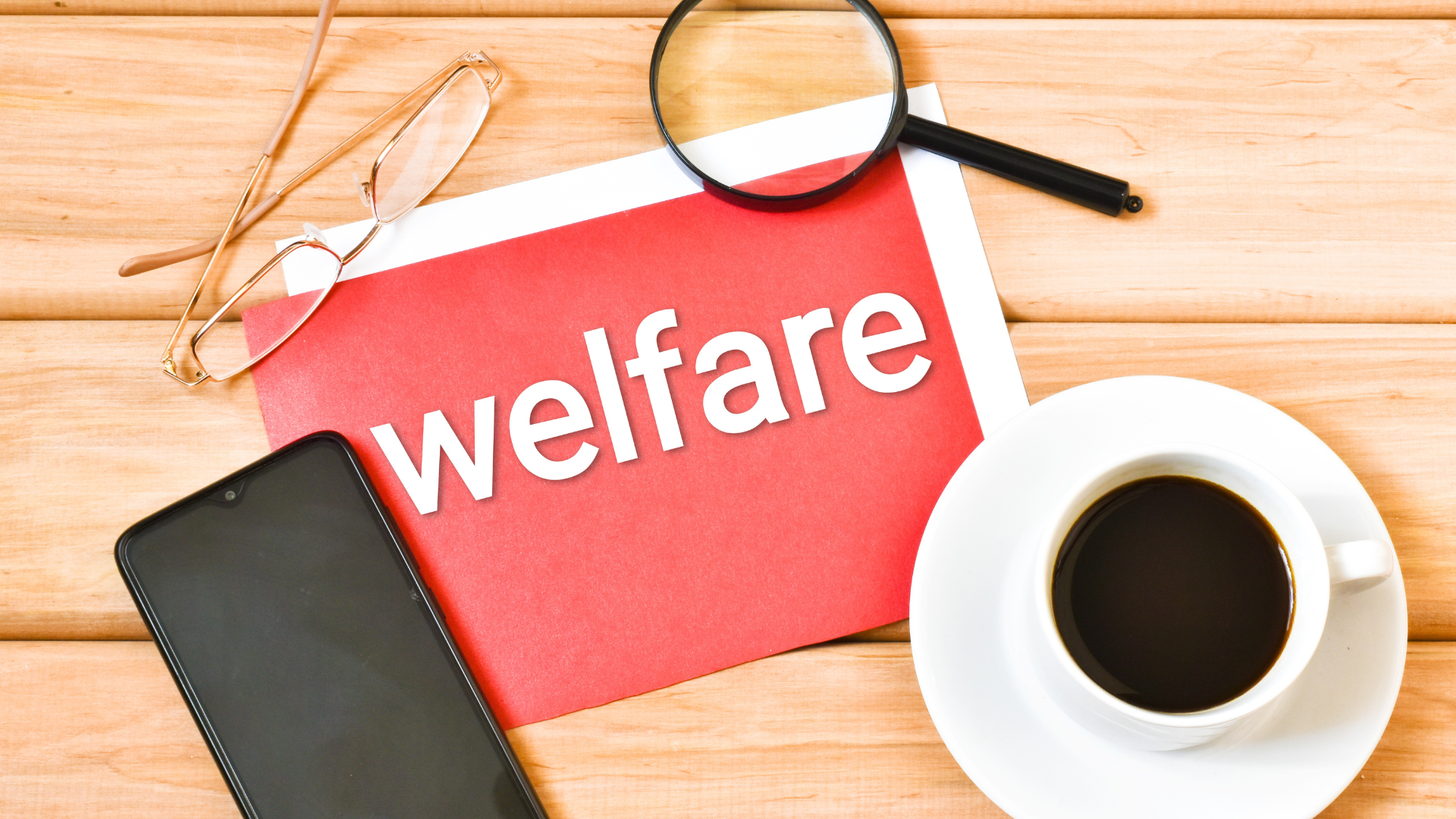 Ambiente aziendale dove si forma un piano di welfare.